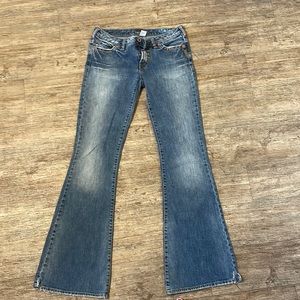 Silver jeans great condition low-rise, size 28 L 35”